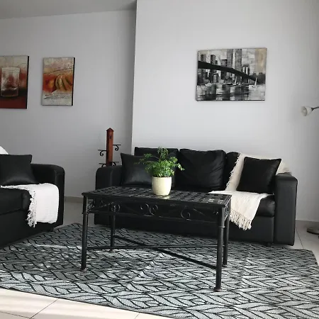 Ocean Pearl No4 Apartment